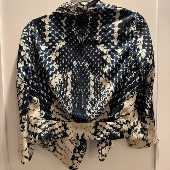 INC International Concepts Womens Crop Blazer Jacket Blue Silky Snake Print M - Picture 5 of 6